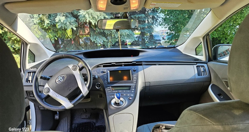 Toyota Prius cena 36600 przebieg: 231993, rok produkcji 2010 z Rzeszów małe 172